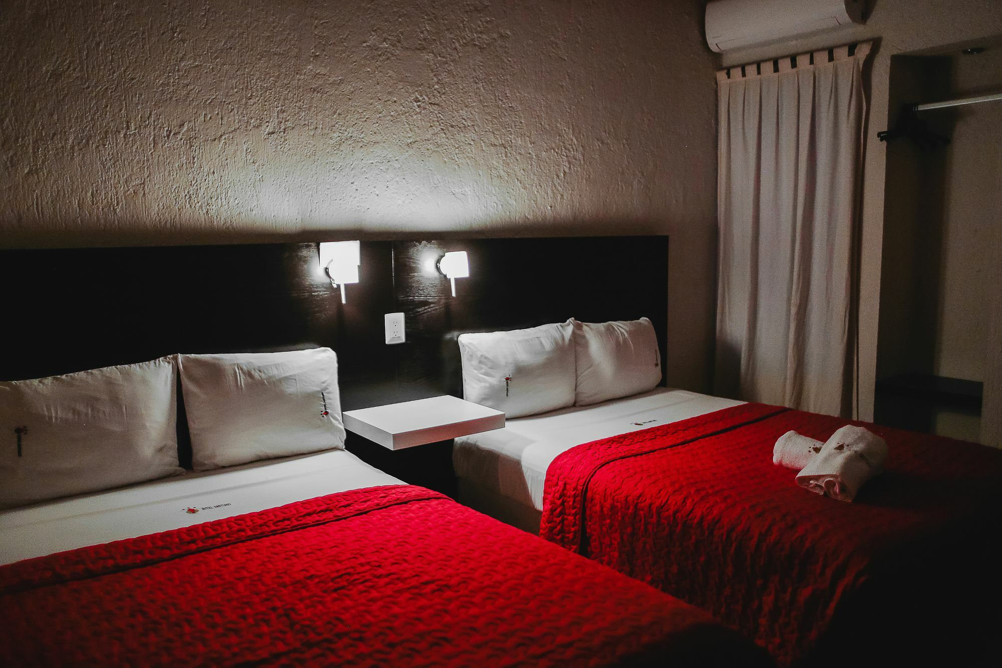 מרידה Hotel Santiago מראה חיצוני תמונה